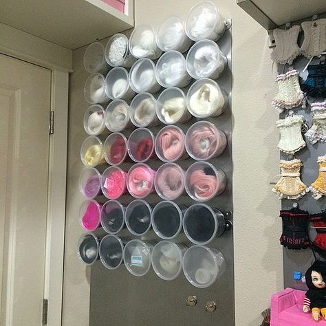 #Bjd #wig #storage #3.0 I need to buy more magnets so I ca… | Flickr Wigs Storage Ideas, Wig Storage, Props Storage, Bjd Wig, Diy Wig, Cosplay Tutorial, Shop Organization, Cosplay Diy, Cosplay Tips