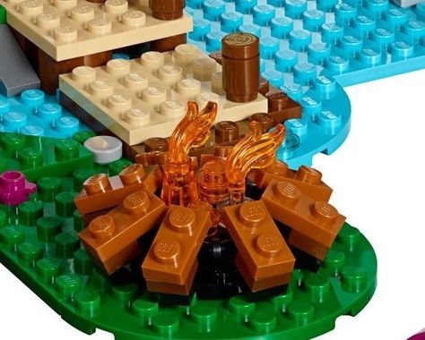 How To Build A LEGO Friends Campfire - The Family Brick Lego Campfire, Easy Lego Creations, Lego Winter, Lego Halloween, Lego Universe, Lego Accessories, Lego Building Instructions, Lego Inspiration, Lego Christmas