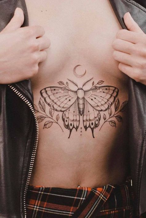 Sternum Butterfly, Sternum Butterfly Tattoo, Tattoo With Moon, Tattoo Papillon, Tattoos Ankle, Moth Tattoos, Tattoos Quote, Sternum Tattoo Design, Back Of Leg Tattoos