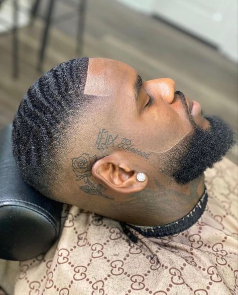 Waves Fade Black Men, High Fade With Beard, 180 Waves Haircut, High Fade Black Men, 180 Waves Men Fade, Bald Fade Haircut Men Black, Beard Styles For Men Black, High Fade Mens Haircut, Low Cut Fade Black Men