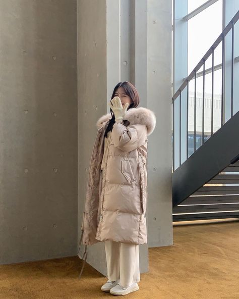 Winter Fits Aesthetic, Japan Outfit Winter, Winter Outfits Korean, Korean Winter Outfits, Korea Winter, Modest Winter Outfits, White Winter Coat, December Outfits, Japan Winter