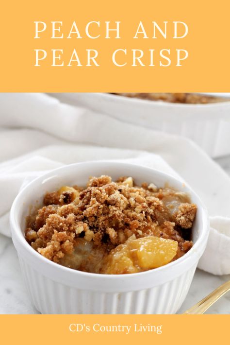 Peach and Pear Crisp #dessert, #peaches, #easyrecipes - Pear Crumble Recipe, Pear Cobbler, Pear Dessert Recipes, Apple Crisps, Crisp Desserts, Fall Dessert Recipes Easy, Pear Crisp, Pear Butter, Pear Crumble