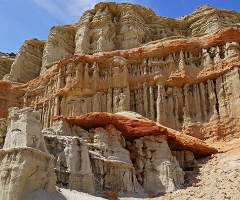 Red Rock Canyon State Park - All You Need to Know BEFORE You Go (with Photos) Vasquez Rocks, Hot Pools, Red Rock Canyon, Artificial Lake, Places To Explore, Mammoth Lakes, Cathedral City, Community Park, Winter Sunset