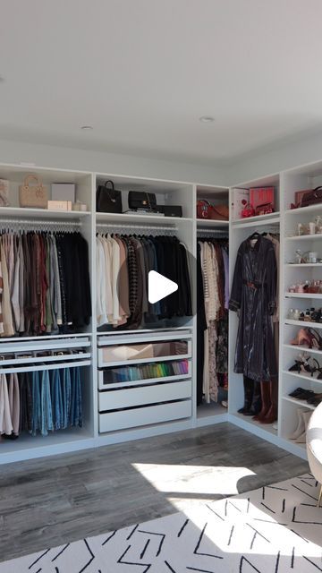 AYSHA HARUN on Instagram: "Organizing my dream closet 🥹👗🎀 I designed this on IKEA using the pax system! 

Check my stories/highlights for the design code link if you want to recreate this exact look 🪞

Remix by PaulGMashups

#customcloset #ikeapax #ikeapaxwardrobe #ikeacloset #closetorganization #walkincloset #dressingroom #perfumeorganization #perfumecollection #clothing #fallstyle #jewlery #collection" Ikea Walk In Wardrobe Ideas, Pax Wardrobe Layout Ideas, Big Walking Closet, Walk In Closet Diy Organization, Walk In Closet Design Plan, Ikea Closets Ideas, Pax System Closet Ideas, Makeup In Closet, Closet Organization Walk In