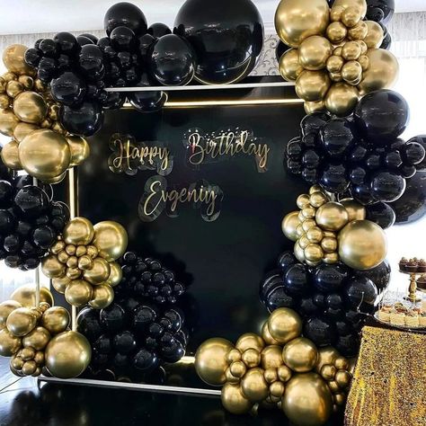 Red Black Gold Balloon Garland, Gold Black Centerpieces Birthday, Black And Gold Banquet Decorations, Great Gatsby Balloon Garland, Black And Gold Balloon Garland Backdrop, Black And Gold Sweet 16 Decoration, Black White And Gold Backdrop, Sweet 16 Black And Gold Theme, Gold And Black Decorations Party