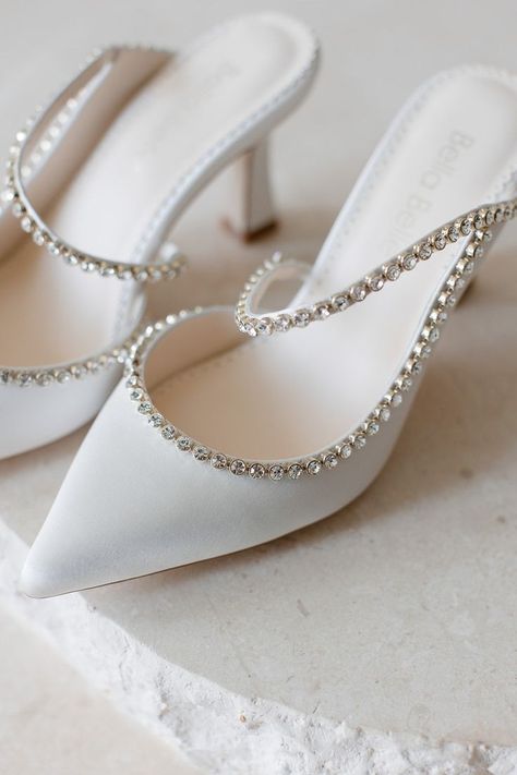 Wedding Shoes Heels White, Comfortable Wedding Heels, 1 Inch Heels, Best Bridal Shoes, Small Heel Shoes, Ivory Heels, Ivory Bridal Shoes, Designer Wedding Shoes, Bridal Shoe