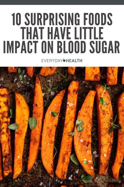 From yogurt and fruit to breakfast cereal and sweet potatoes, these foods are worth a spot on your diabetes-friendly grocery list. Peaches Salad, Grilled Fruit Dessert, Grill Pineapple, Grilled Potato Recipes, Grilled Sides, Grilled Pineapple Recipe, Fruit For Diabetics, Foods For Diabetics, Grilled Peach Salad