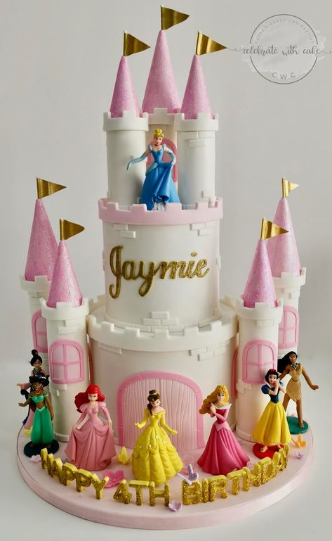 Princess Theme Cake, Bolo Hot Wheels, Disney Princess Birthday Cakes, Castle Birthday Cakes, Princess Castle Cake, Disney Princess Castle, Princess Birthday Party Decorations, Disney Princess Cake, Disney Princess Birthday Party