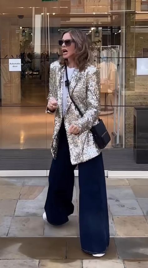 Blazer Sequin Outfit, Sparkle Jacket Outfit, Sequin Blazer Outfit Casual, Sequin Bomberjack Outfit, Sequence Blazer Outfits, Trinny Woodall Style 2023, Sparkly Blazer Outfit, Glitter Blazer Outfit, Silver Blazer Outfit