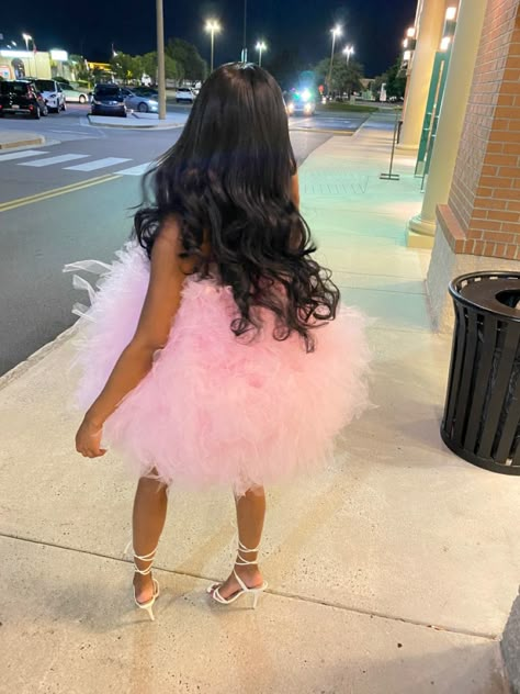 Birthday Outfit For Dinner, Cute 16th Birthday Outfits, Birthday Dresses Black, Pink Birthday Photoshoot, Bday Dinner Outfit, Birthday Dinner Dresses, 18th Birthday Dress, Black Dinner Dress, Pink Birthday Dress