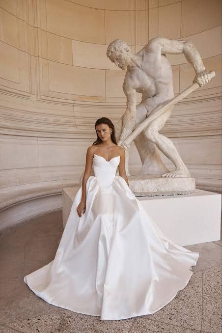 Classy Wedding Dress, Kleinfeld Bridal, Dream Wedding Ideas Dresses, Classy Wedding, Satin Wedding Dress, Wedding Mood, Wedding Dress Inspiration, Bridal Designs, Dream Wedding Dresses