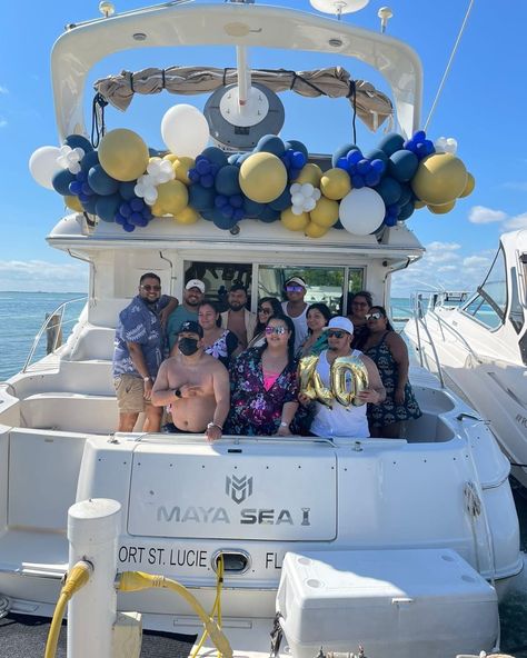 Boat Party Theme Ideas, Yacht Party Decor, Yacht Decorating Ideas Party, Boat Birthday Party Ideas Decoration, Yacht Birthday Party Ideas, Boat Party Ideas, Yacht Party Theme, Boat Party Theme, Yacht Birthday