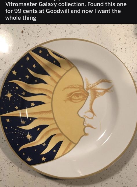 Astrology Pottery Painting, Sun And Moon Pottery Painting, Celestial Pottery Painting Ideas, Moon Pottery Painting, Mug Paint Ideas, Celestial Ceramics, Sun And Moon Pottery, Celestial Pottery, Moon Art Ideas