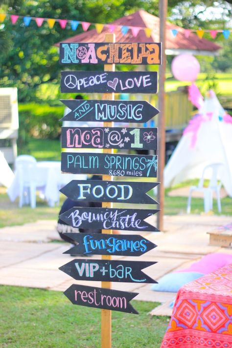 Coachella Inspired Party, Coachella Birthday Party, Coachella Party Theme, Coachella Party Ideas, Tropisk Fest, Coachella Theme Party, Coachella Theme, Coachella Birthday, Mallorca Party