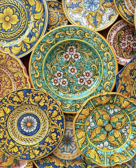 Sicilian Ceramics, Bohemian Princess, Unicorn Fairy, Italian Plates, Henna Ideas, Decor Home Living Room, Best Art, Sicily, Home Living Room