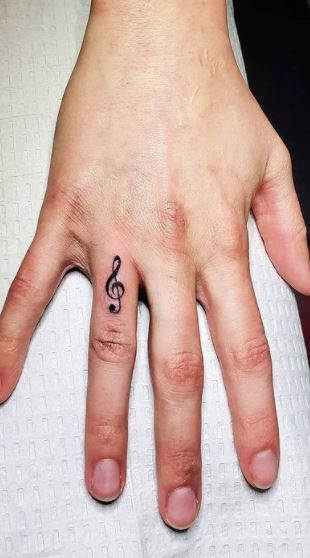 Music Note Finger Tattoos For Women, Finger Tattoos Music Note, Music Finger Tattoos For Women, Music Tattoo Finger, Finger Music Tattoo, Finger Tattoos Music, Music Finger Tattoo, Music Note Finger Tattoo, Hand Tattoos Music