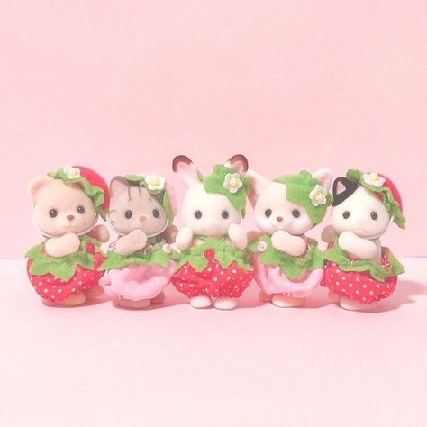 Sylvian Family Icon, Sylvanian Families Icon, Pink Pink Pink, Critters 3, Calico Critters Families, 5 Friends, Sylvanian Family, Friends Cute, Android Theme