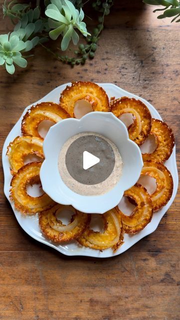 Kristy Hawk on Instagram: "Cheesy Onion Rings
These low carb onion rings are a super easy and yummy snack! They’re especially good dipped in my Copycat Bloomin’ Onion sauce which can be found in my Kristy’s Keto Recipes Cookbook along with this recipe plus 60 more delicious recipes! 👉🏼www.Kristysketolifestyle.com/shop

RECIPE - Makes 12 onion rings 
INGREDIENTS:
1 & 1/2 cups shredded Colby Jack cheese 
12 onion slices 
seasoned salt to taste 

DIRECTIONS:
1. Preheat oven to 375 degrees Fahrenheit. 
2. Place half of the shredded cheese in each ring of a donut pan. 
3. Add an onion slice to each one. 
4. Top with remaining cheese and then sprinkle on some seasoned salt. 
5. Bake for 20-25 minutes.
*Let cool down a bit before transferring to a paper towel to drain up the excess grease. 

 N Low Carb Onion Rings, Cheesy Onion Rings, Bloomin Onion Sauce, Onion Slice, Baked Onion Rings, Onion Rings Recipe, Bloomin Onion, Recipes Tiktok, Donut Pan