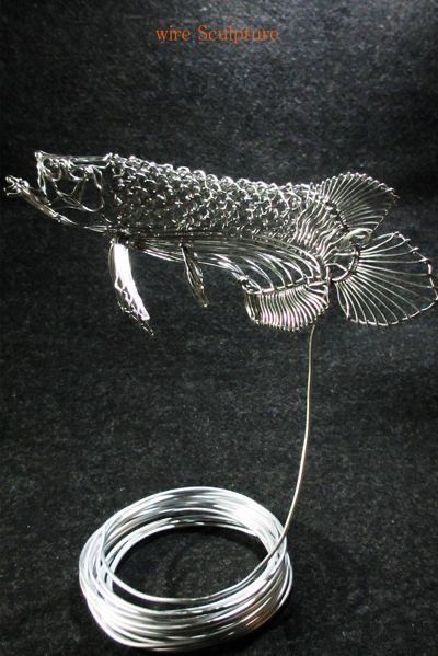 Metal Wire Sculpture, Wire Fish, Copper Wire Crafts, Art Fil, Wire Sculptures, Jewelry Making Business, Wire Art Sculpture, Art Wire, Metal Fish