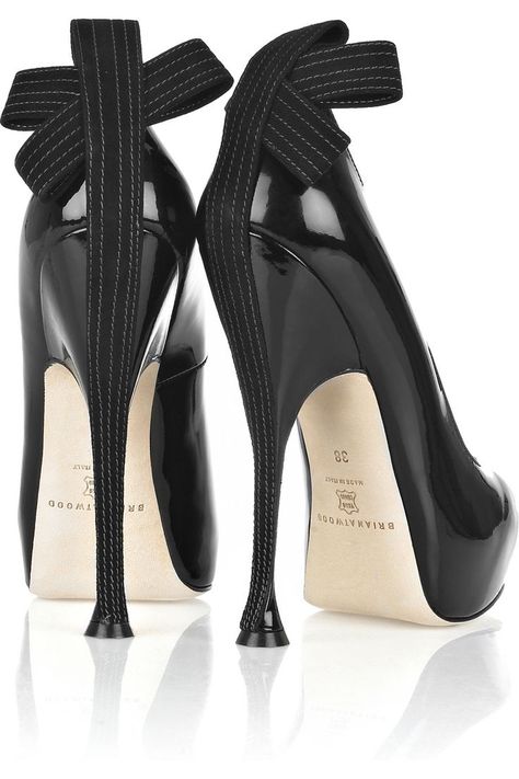 Shoes With Bows, Brian Atwood Heels, Brian Atwood, Gorgeous Shoes, Fabulous Shoes, Patent Leather Pumps, Crazy Shoes, Pretty Shoes, Shoe Obsession