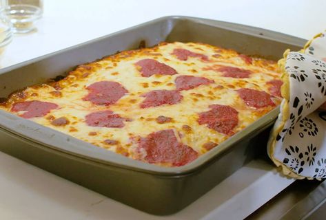 Chef Boyardee Pizza, Rainbow Bread, Fried Bologna, Bologna Sandwich, Chef Boyardee, Lasagna Pan, Tomato Pie, Rich Family, Pizza Pie