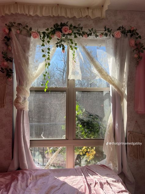 Sunroom Bedroom, Bedroom Bay Window, Room Aesthetic Ideas, Big Windows, Bedroom Windows, Floral Garland, Pink Bedroom, Aesthetic Ideas, Room Board