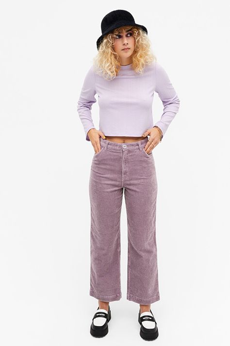 Classic Style Icons, Corduroy Trousers, Corduroy Jeans, Fashion Icons, Classic Fashion, Christmas Wishlist, Out Of Style, Concept Store, Good Vibes