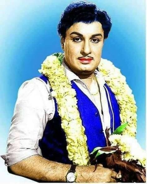 Mgr Photos Hd, M G Ramachandran Images, Mgr Actor Photos, Mgr Images, Mgr Hd Images, Mgr Photos, Joker Painting, Wedding Album Cover, Crown Tattoo Design