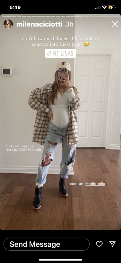 Cute Fall Outfits For Pregnant Women, First Trimester Outfits Winter, Trendy Maternity Outfits Winter, Grunge Pregnancy Outfits, Comfy Pregnancy Outfits Winter, Cold Weather Maternity Outfits, Winter Maternity Outfits Cold Weather, Fall Bump Outfits, Fall/winter Maternity Fashion