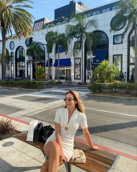 California Ig Pics, Rodeo Drive Photoshoot, Los Angeles Street Style 2024, La Photo Ideas, La Instagram Pictures, Los Angeles Instagram Pictures, Miami Poses, California Photo Ideas, Los Angeles California Outfits