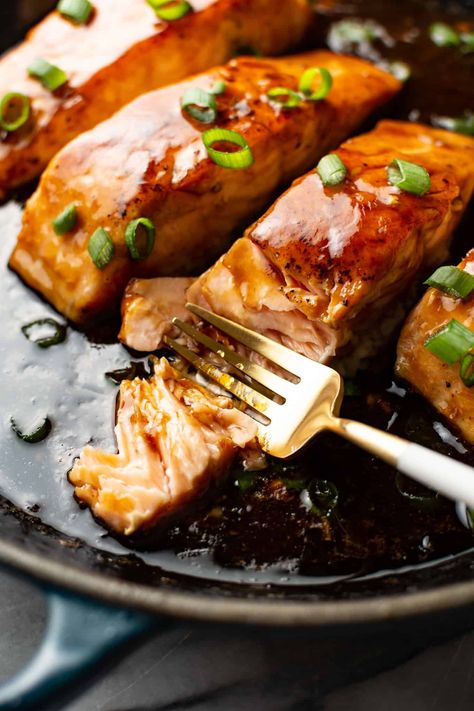 Asian Sauce For Salmon, Dinner Reciepes, Maple Syrup Salmon, Roasted Beets And Carrots, Salmon Bowls, Maple Glazed Salmon, Salmon Glaze Recipes, Sauce For Salmon, Pan Fried Salmon