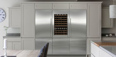 Integrated Refrigerator, Kitchen Renovation Inspiration, Fridge Drawers, Kitchen Base Cabinets, Integrated Fridge, Fridge Organization, Luxury Kitchen Design, Luxury Kitchens, Wine Storage