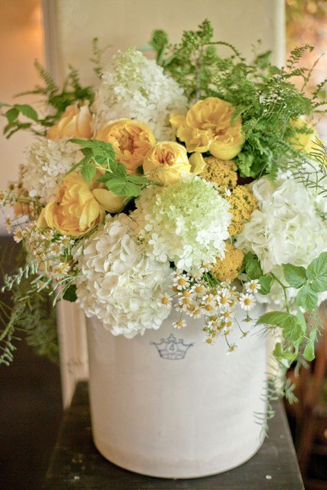 hydrangea and roses. Farmhouse Florals, Mimosa Flower, Silk Arrangements, Flowers Arrangements, 2022 Wedding, Flower Studio, Floral Inspiration, Life Ideas, Flower Arranging