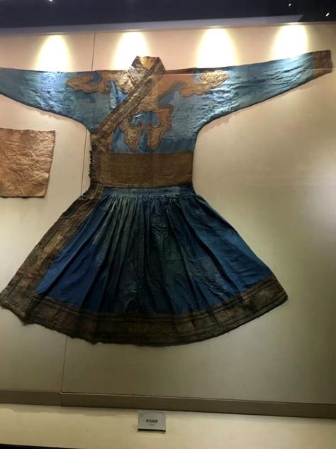 Yuan Dynasty Clothing, Fantasy Sewing, Mongolian Empire, Eastern Clothes, Mongolian Clothing, Mongol Empire, China History, Golden Horde, Dynasty Clothing