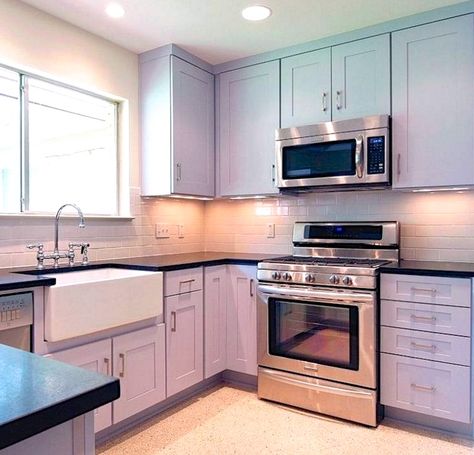 lavender cabinetry Lavendar Kitchen, Lavender Kitchen Decor, Purple Kitchen Cabinets, Lavender Kitchen, Purple Kitchen, Kitchen Paint, Painting Kitchen Cabinets, On Design, Beautiful Kitchens