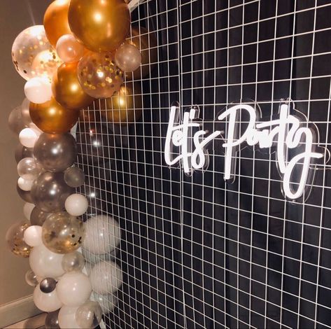 Our Neon Signs are the perfect finishing touch for all occasions. Set Up includes; 6ft White Round Mesh Backdrop, Gold, White and Silver Balloon Garland and ‘Let’s Party’ Neon Sign. Let’s Party Backdrop, Clear Acrylic Sheet, Neon Lamp, Silver Balloon, Neon Sign Bedroom, Led Neon Lighting, Neon Light Signs, Letter Sign, Custom Neon Signs