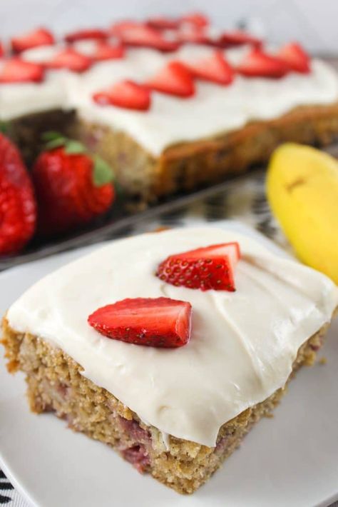 Strawberry Banana Shortcake, Strawberry Banana Smash Cake, Strawberry Banana Cupcakes, Strawberry Banana Cake Recipe, Banana Strawberry Cake, Strawberry Banana Cake, Banana Cream Cake, Strawberry Banana Cakes, Strawberries And Bananas