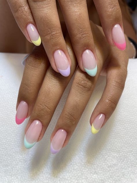 Pink Rainbow Nails, Rainbow Nails French Tip, Short Rainbow Nails, Nails French Color, Shellac Nails Designs, Cute May Nails, Rainbow French Nails, Rainbow French Manicure, Neon French Tip Nails