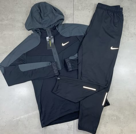 Nike Sports Tracksuit, Nike Dri Fit Tracksuit, Sweat Set Outfits, Nike Tracksuits, Sweat Suits Outfits, Mens Sweat Suits, Sporty Outfits Men, Uk Drill, Black Men Fashion Urban