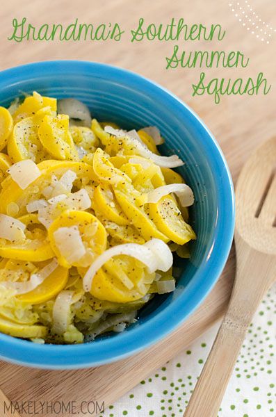 Grandmas Southern Summer Squash Recipe via MakelyHome.com Yellow Squash Recipes, Summer Squash Recipes, Southern Summer, Squash Recipe, Comfort Food Southern, Personal Jewelry, Veggie Side Dishes, Southern Cooking, Summer Squash