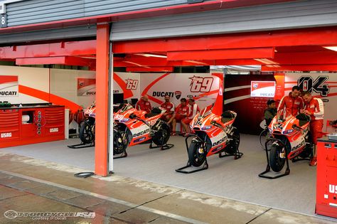 Man Cave; Motorcycle Garage; Paddock; Trophy Room Trophy Rooms, Motorcycle Garage, Garage Interior, Moto Gp, Racing Team, Motogp, Man Cave, Stationary Bike, Motorsport