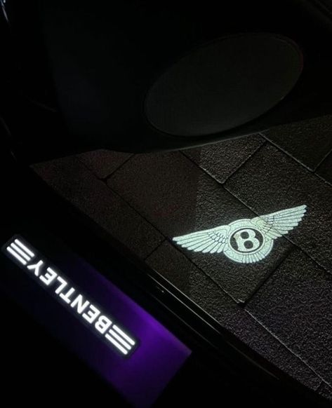 men luxury lifestyle Bentley Bentayga Interior, Men Luxury Lifestyle, Visionary Board, Successful Man, Famous Lifestyle, Mens Luxury Lifestyle, Bentley Bentayga, Successful Men, Private Island