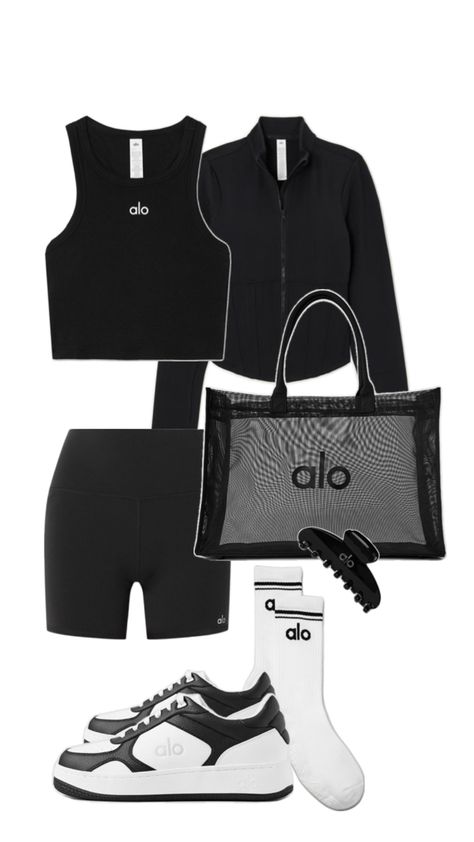 #workout #alo #ootd #fashion #fit #sneakers Fitness Wear Outfits, Workout Fits, Gym Essentials, Bags Aesthetic, Workout Outfit, Sporty Style, Workout Wear, Ootd Fashion, Fitness Inspo