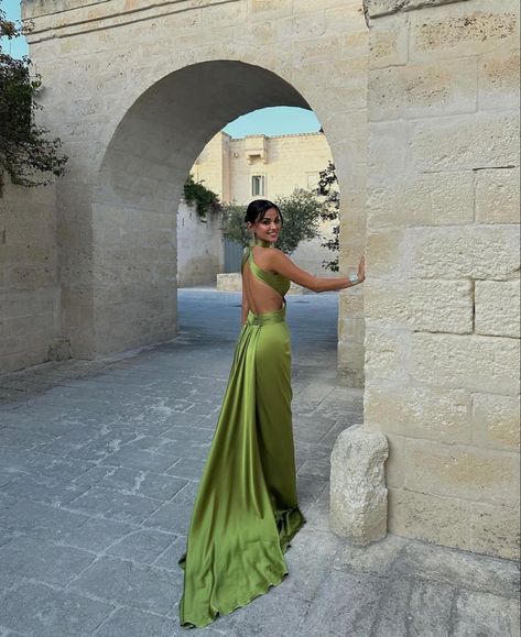 Satin Dress Backless, Olive Green Dress Outfit, Olive Green Satin Dress, Event Advertisement, Surprise Dance Outfits, Green Dress Outfit, Olive Wedding, Casual Formal Dresses, Fashion Italy