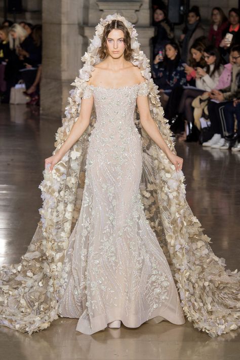 Georges Hobeika Spring 2017 Couture Look Gatsby, Wedding Dresses Spring, Haute Couture Wedding Dress, Couture Wedding Dresses, Haute Couture Gowns, Couture Bridal Gowns, Collection Couture, Boda Mexicana, Couture Wedding Gowns