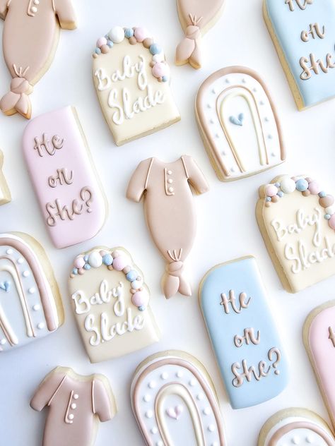 Twin Gender Reveal Cookies, Gender Reveal Cookies Ideas Simple, Gender Reveal Cookies Ideas, Boho Gender Reveal Cookies, Muted Pink And Blue Gender Reveal, Minimalist Gender Reveal, Gender Reveal Onesie Cookies, Gender Reveal Cookies, Reveal Party