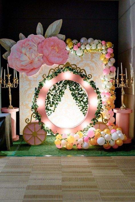 Garden Carriage Backdrop from a Fairy Princess Birthday Party on Kara's Party Ideas | KarasPartyIdeas.com (5) Fairy Princess Birthday, 4de Verjaardag, Deco Ballon, Princess Birthday Party Decorations, Princess Theme Birthday, Princess Theme Birthday Party, Princess Party Decorations, Thanksgiving Decorations Diy, Disney Princess Birthday