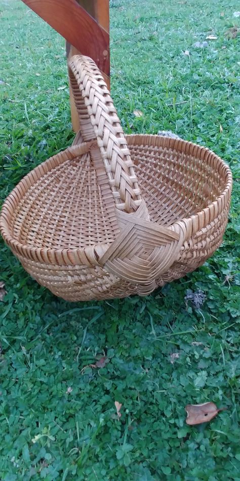 Melon Basket, Berry Baskets, Basket Ideas, Fun Bags, Picnic Basket, Basket Weaving, Melon, Baskets, Weaving