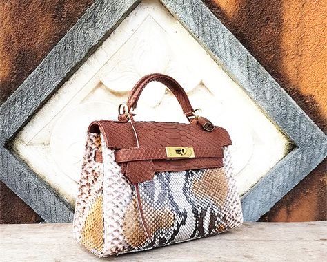 Genuine Python Snake Skin Women Kelly Satchel Leather Bag  #Handmade #Satchel #Business Snake Skin Purse, Designer Cosmetic Bag, Python Bags, Snake Skin Handbag, Cross Body Handbag, Snakeskin Purse, Python Snake, Custom Handbags, Snake Skin Bag