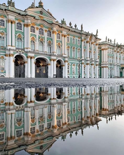 The Hermitage Museum, Russia Winter, Egypt Concept Art, Russian Architecture, Russia Travel, Winter Palace, The Darkling, Hermitage Museum, Palace Garden